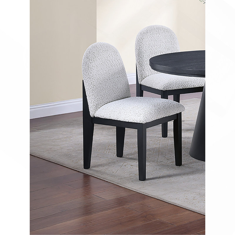 Chaise d'appoint ergonomique en tissu blanc