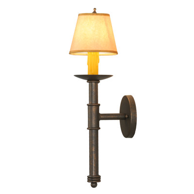 Amada 1 - Light Wallchiere