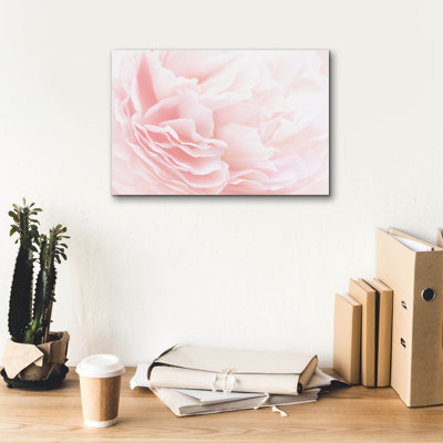 «Rose 2» par Photoinc Studio, art mural sur toile, 40 po x 26 po