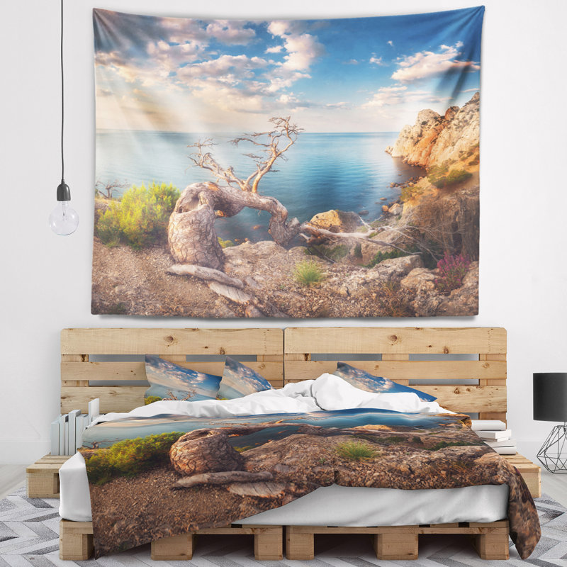 Tapisserie arbre à l’ancienne mer ensoleillée, H 68 po x l 80 po
