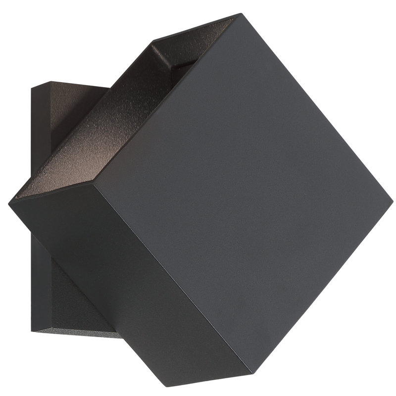 Savyon Aluminum LED Wall Light