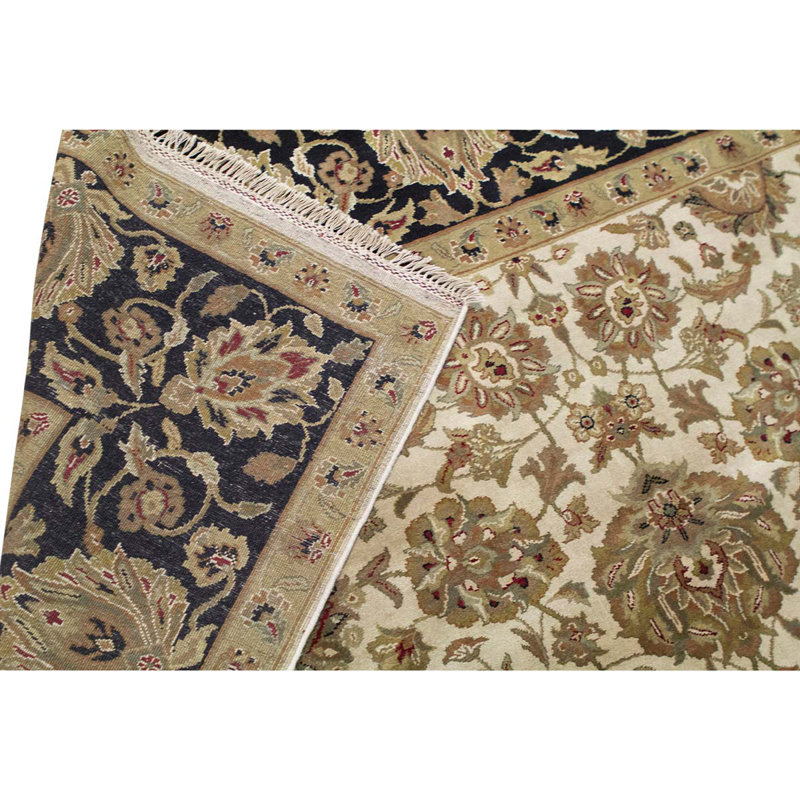 Wool Oriental Area Rug in Ivory