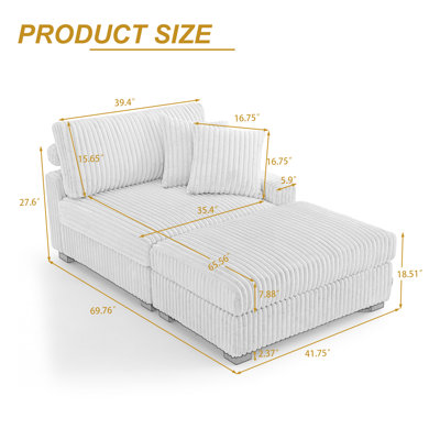 Chaise longue modulaire rembourrée en flanelle de fourrure de lapin gris clair avec accoudoirs et coussins décoratifs