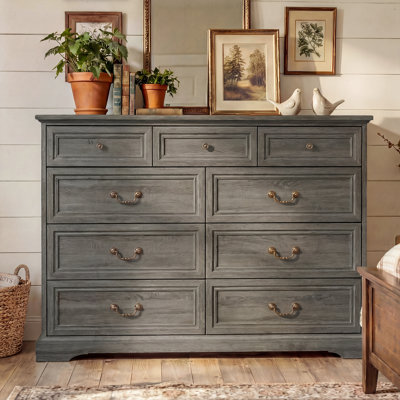 9-Drawer Dresser With Elegent Design