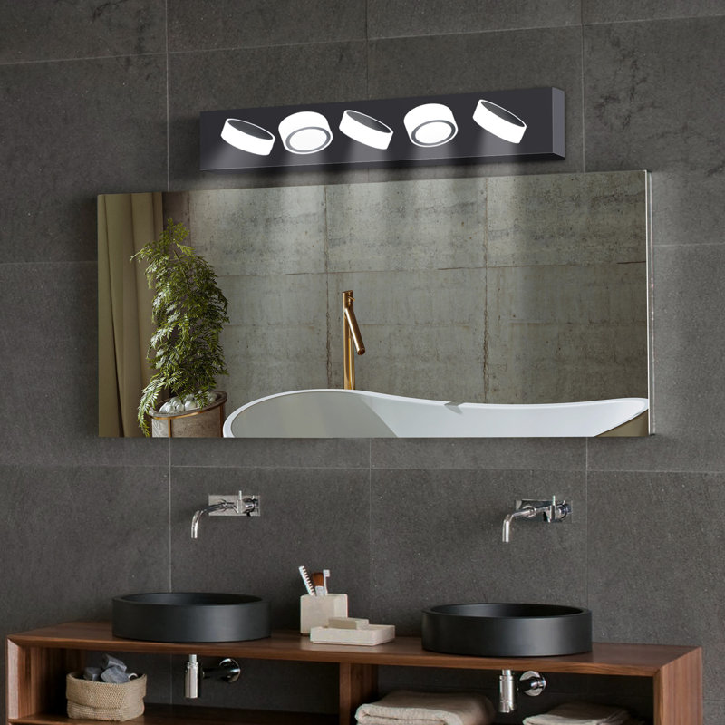Camadine 5 - Light LED Bath Bar
