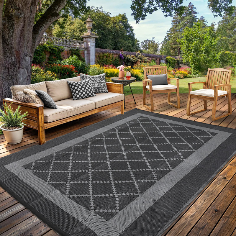 Modern Geometric Outdoor Waterproof Rug  Easy Clean, Non-Slip, Lightweight Reversible Plastic Straw Mat for Patio, Deck, Porch, RV, Balcony, Beach