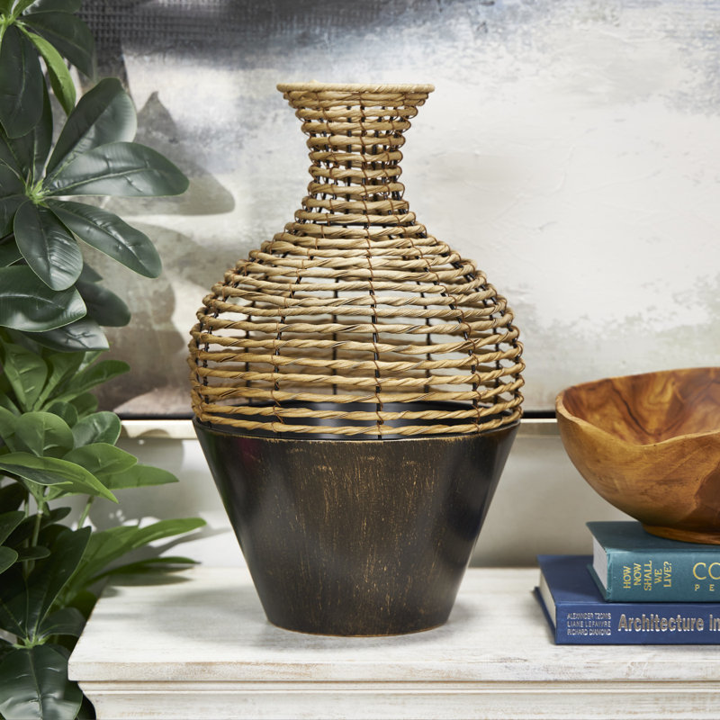 Vase de table en métal