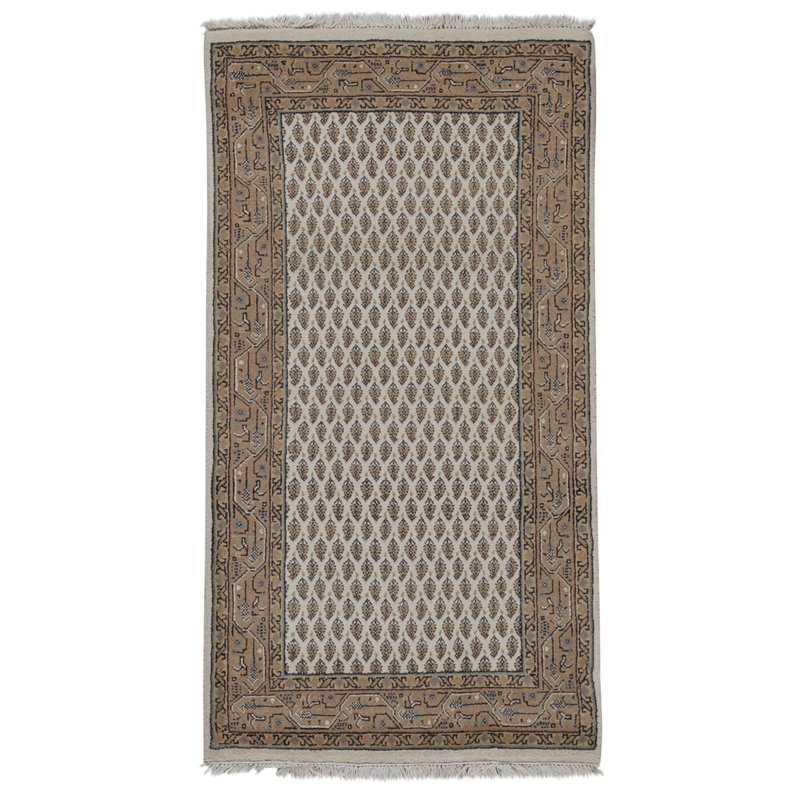 Hand Knotted Wool Area Rug in Cream And Peach
