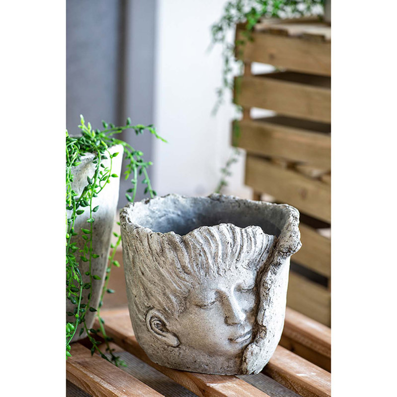 Laloma Statue Planter, 6.5" H x 7.9" W x 7.9" D