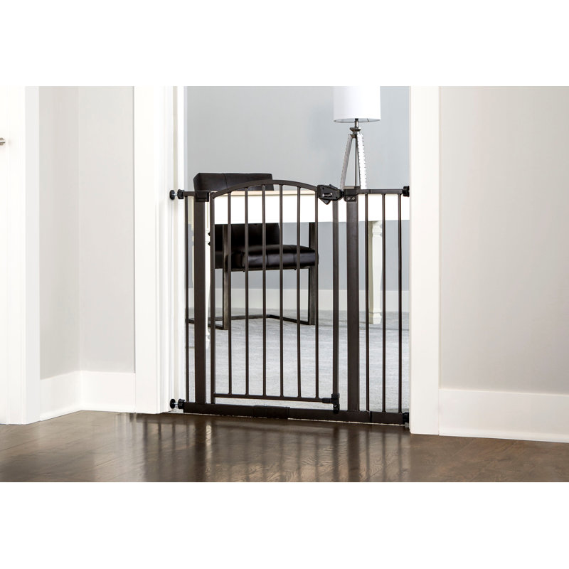 Bronze Arched Metal Retractable Baby Safety Gate