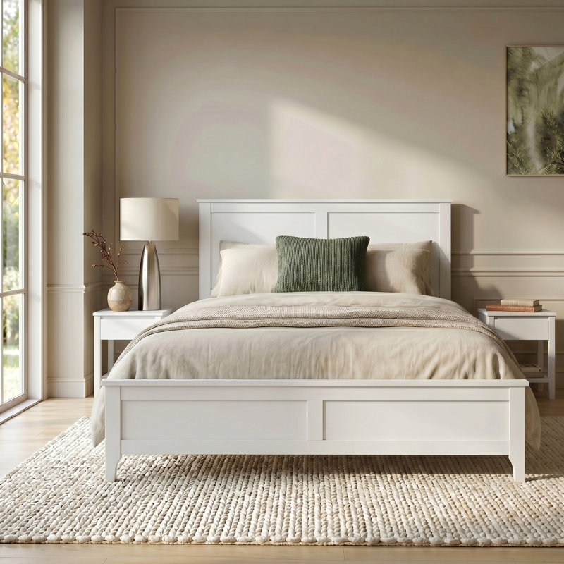 Grand lit plateforme avec structure en bois massif et lattes robustes, aucun sommier nécessaire, lit en bois moderne