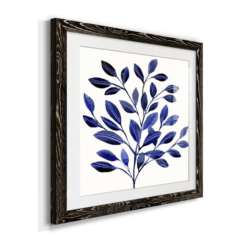 Deep Blue Branch II - reproduction encadrée de qualité supérieure - prête à être accrochée, Papier encadré noir vieilli