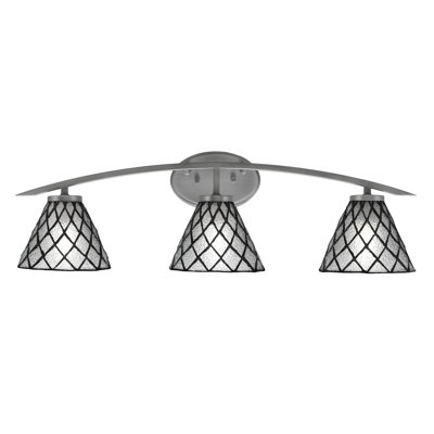 Kurve 3 Light Bath Bar With 7" Diamond Ice Art Glass