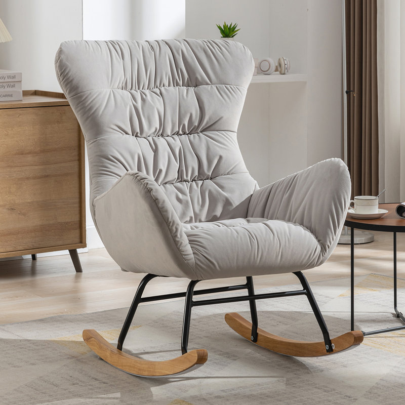 Chaise berçante rembourrée Banita Teddy avec pieds en bois massif, haut dossier, Velours gris