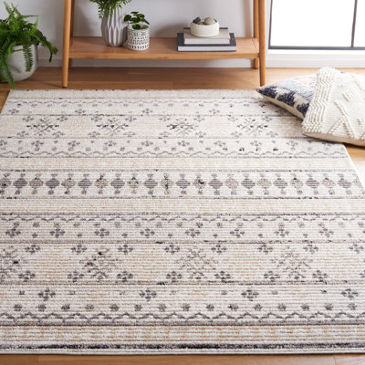 Rectangle Lavaca Southwestern Power Loomed Polyester Area Rug in Beige/Gray