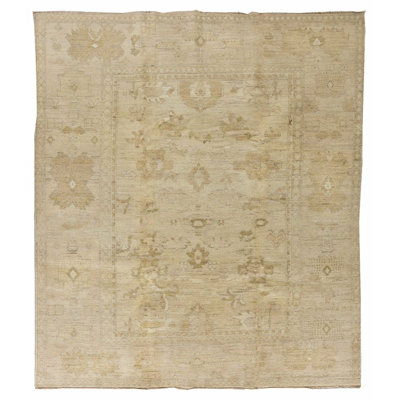 Gharni Wool Oriental Indoor Rug