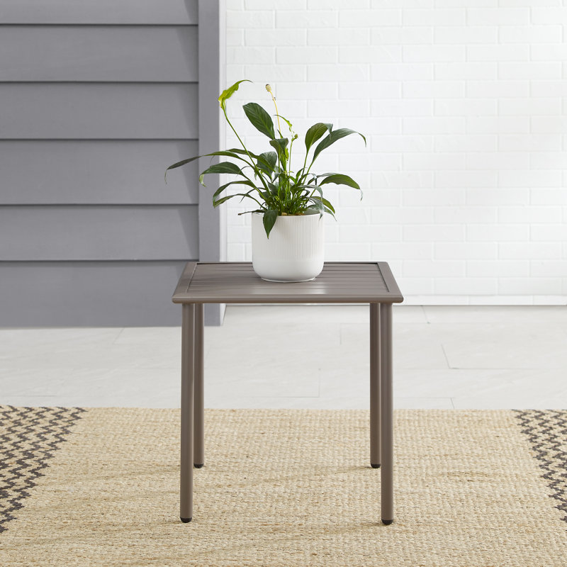 Table d'appoint en acier Apruva