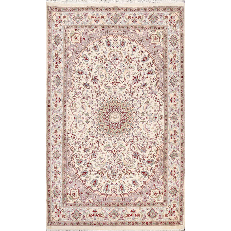 Tapis ivoire noué à la main de conception unique 4 pi 9 po x 7 pi 6 po