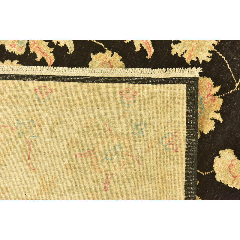 Tapis noir Delao