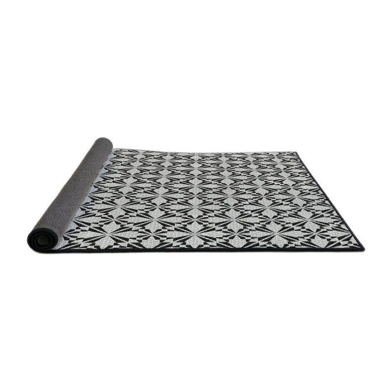 Geometric Indoor Rug, Round 7'
