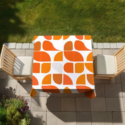 Zig Zag Indoor/Outdoor Tablecloth | Home Decor Essential