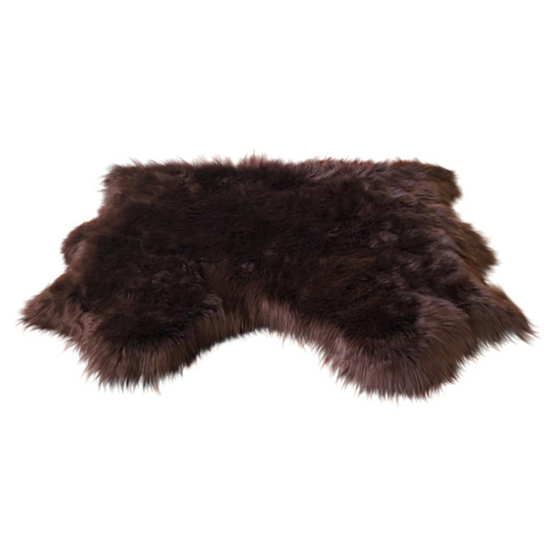 Tapis brun foncé en peau de mouton à poil long fabriqué à la main Whelchel, Fantaisie 3 pi x 3 pi 6 po