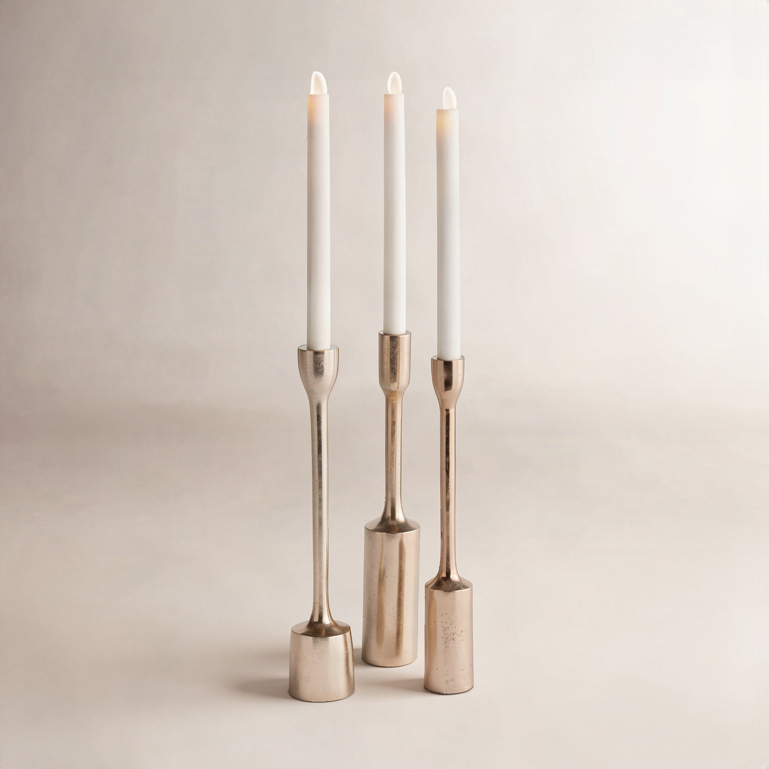 Imbali 3-Piece Metal Candlestick Set, Gold