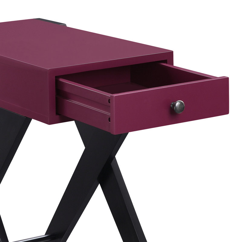 Table d'appoint bourgogne / noire avec tiroir de rangement fonctionnel et utile dans un décor bourgogne et noir