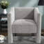 Chaise d'appoint moderne en chenille, fauteuil gris compact pour un usage domestique