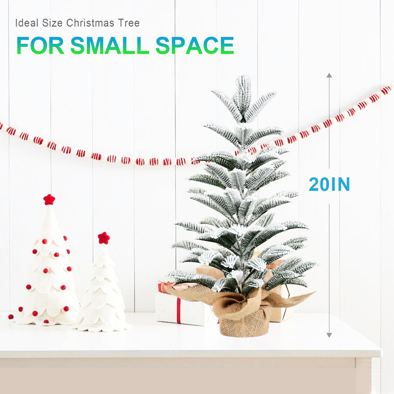 Arbre de Noël de table floqué de 50 cm, base de ciment en toile de jute enneigée pleine grandeur à 85 pointes, arbre festif pour la saison hivernale avec des pointes denses, décor de petit espace réaliste