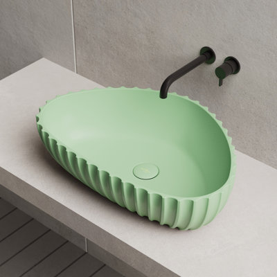 Lavabo de salle de bain triangulaire cannelé à surface solide 24 "x 16" MonBlari - vert mat