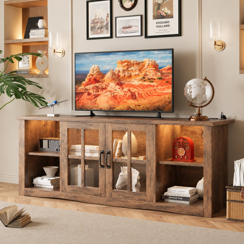 Meuble télé Rustic Farmhouse de 58 po pour téléviseur de 65 po ou moins, centre de divertissement en bois massif avec portes en verre, rangement réglable, centre de chargement intégré et éclairage à DEL intelligent