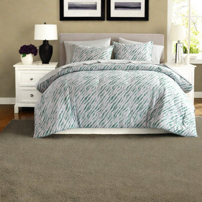 Polyester Striped and Abstract Comforter Set
