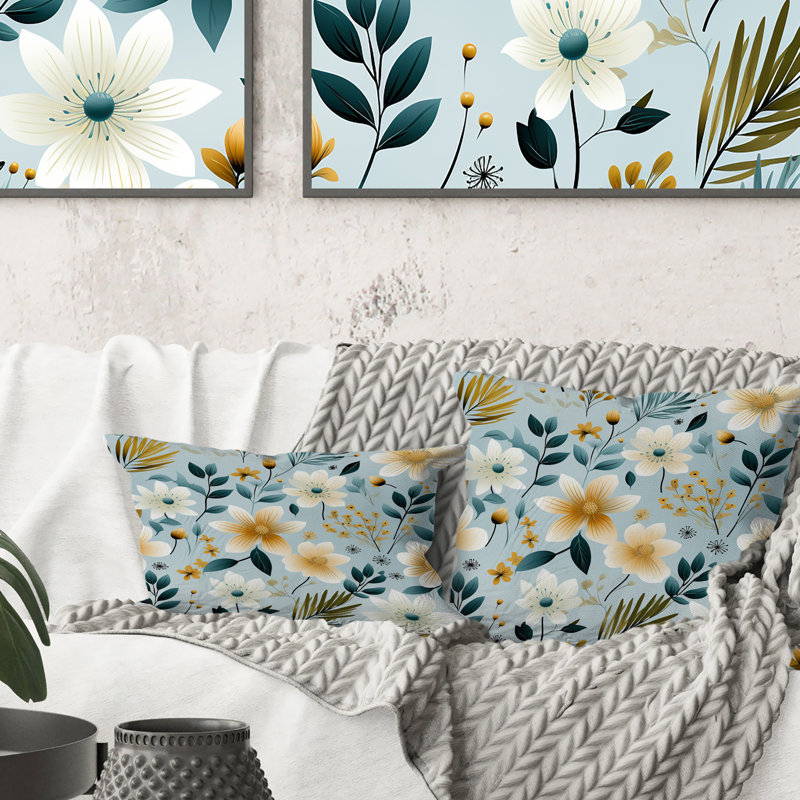 Coussin décoratif à imprimé floral scandinave Garden Flower Whirl III, H 16 po x l 16 po