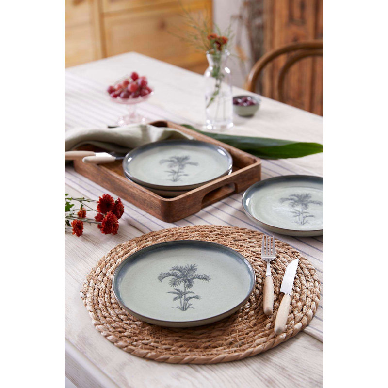 Elegant Cake Serving Set (4 Pieces), Green Porcelain, 8.3 x 8.3 x 0.8 inches | 100% Microwave-Safe & Dishwasher-Safe | Ideal for Parties, Birthdays & Celebrations, Stylish and Durable Design