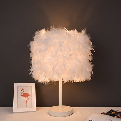 Cuesta 35Cm White Table Lamp with Outlet