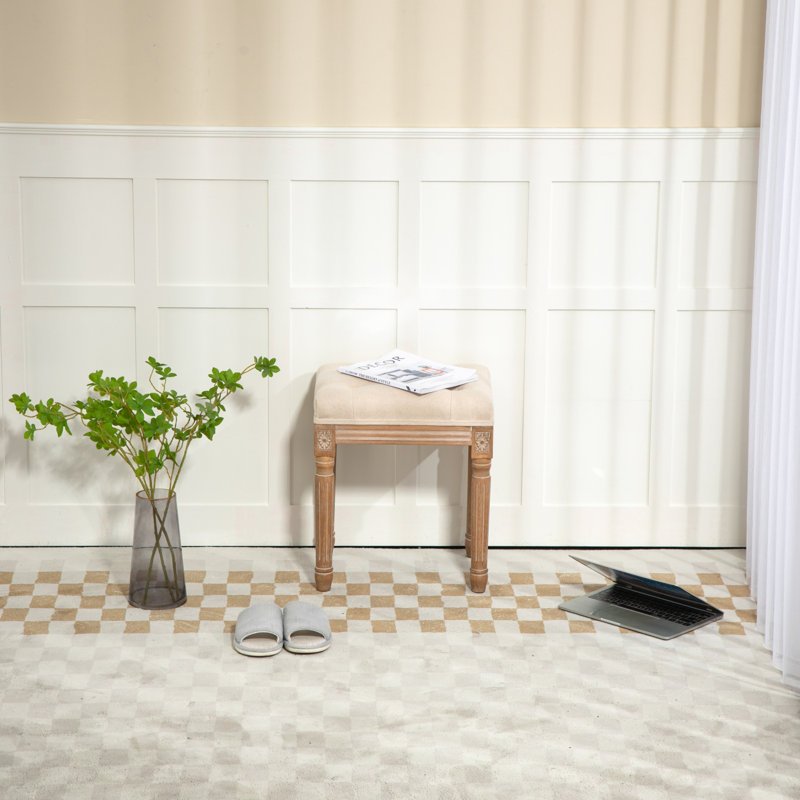 Petit tabouret de salle de bain