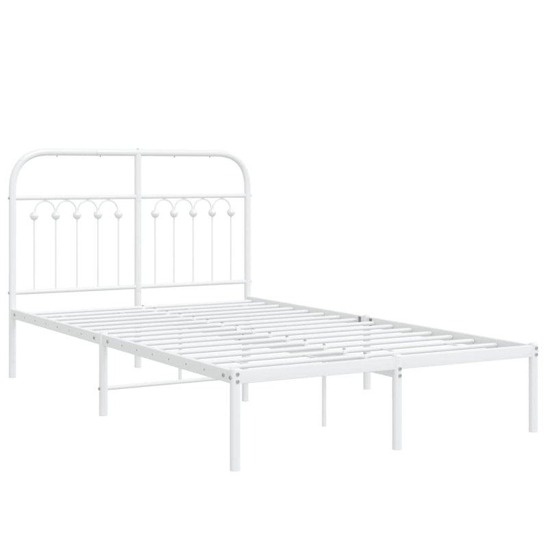 Structure de lit en métal avec tête de lit August Grove®, Blanc, 49,2 po x 77,2 po