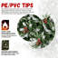 Arbre de Noël artificiel 9 pi enneigé avec baies rouges et pommes de pin, arbre de Noël articulé en PE + PVC avec base en métal, 3750 pointes-133423265