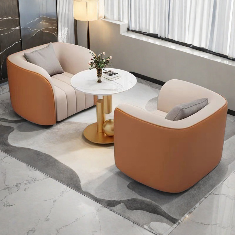 Eaker, Orange; blanc cassé