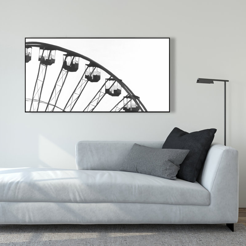 Quart de roue - décor de toile monochrome