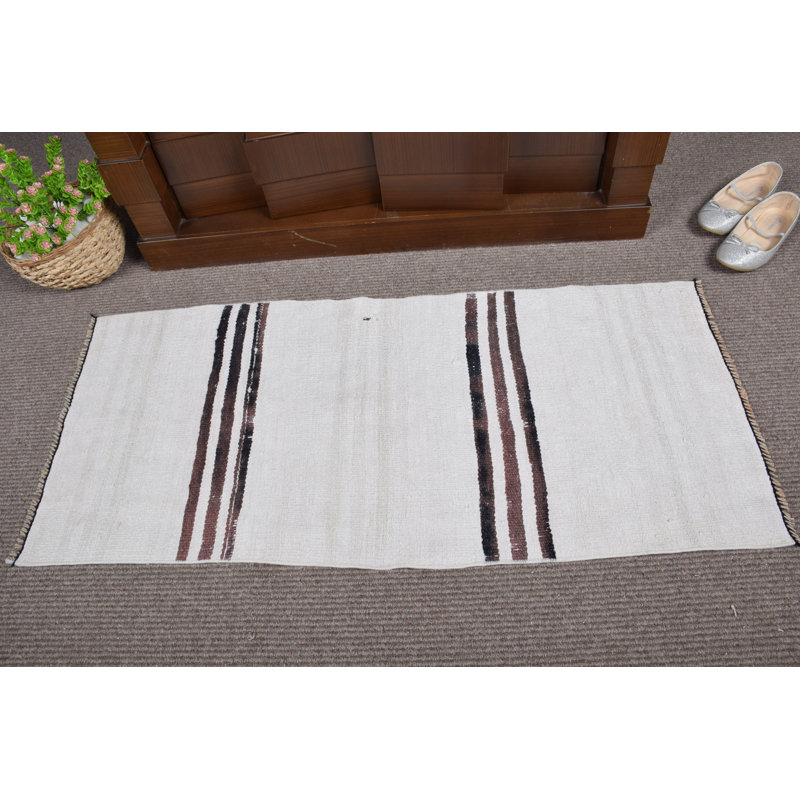 Handcrafted Turkish Kilim Rug in Rustic Stripes for Home Entryway - Flat-Weave in Natural Fibers