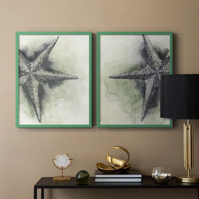 «Found Starfish I» - reproduction encadrée de qualité supérieure - prête à être accrochée - aucun clou requis - aucun clou requis