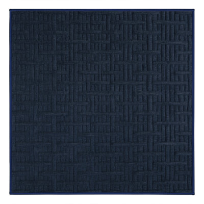 Tapis gris en treillis lavable à la machine