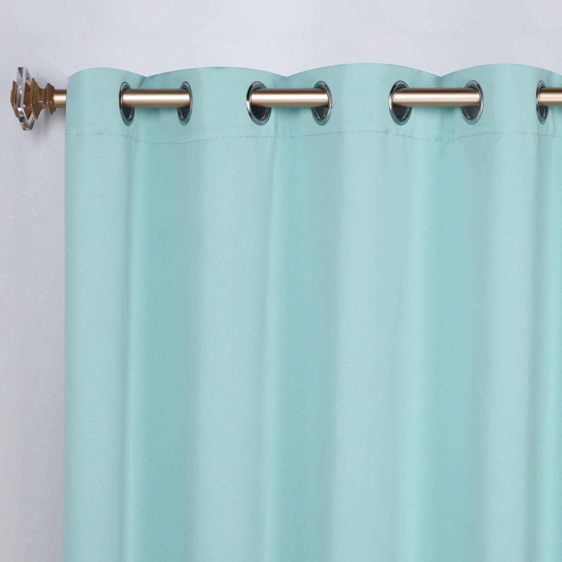 Paire de rideaux obscurcissant avec œillets Millendon, Lys vert, L 52 po x L 72 po