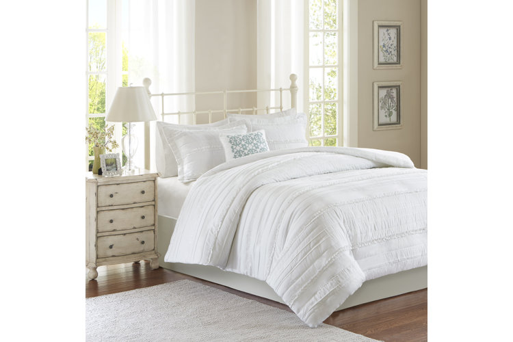 farmhouse bedding