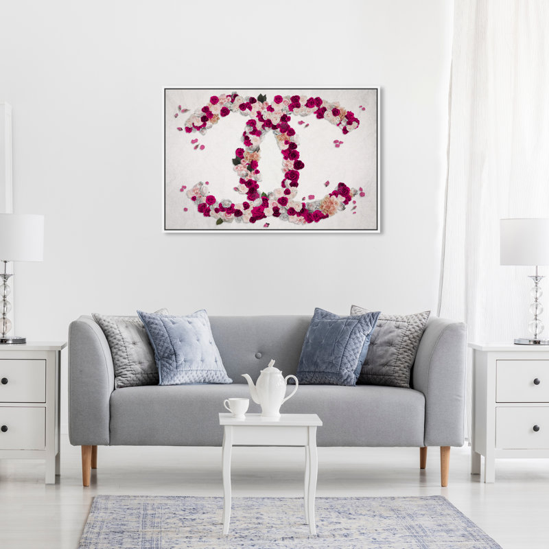 «Dreaming of Classic Beauty», impression sur toile tendue, Cadre blanc, H 30 po x l 20 po