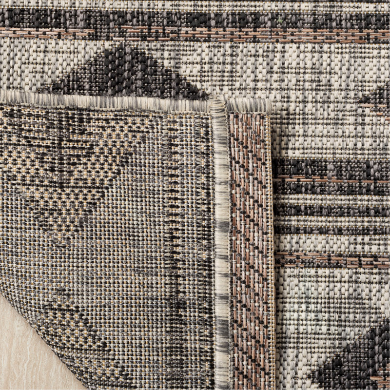 Amarien Performance Geometric Indoor/Outdoor Area Rug, Runner 2'3" x 6'7"