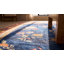 Tapis rectangulaire chinois en laine noué à la main de style antique années 1920 bleu art déco