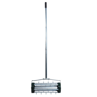 Aérateur de pelouse roulant robuste - Aérateur de sol à dents à dents rotatives avec poignée longue en acier 3 pièces (pointes de 1,4 po, longueur de 57 po, acier galvanisé) pour l'entretien des pelouses de jardin